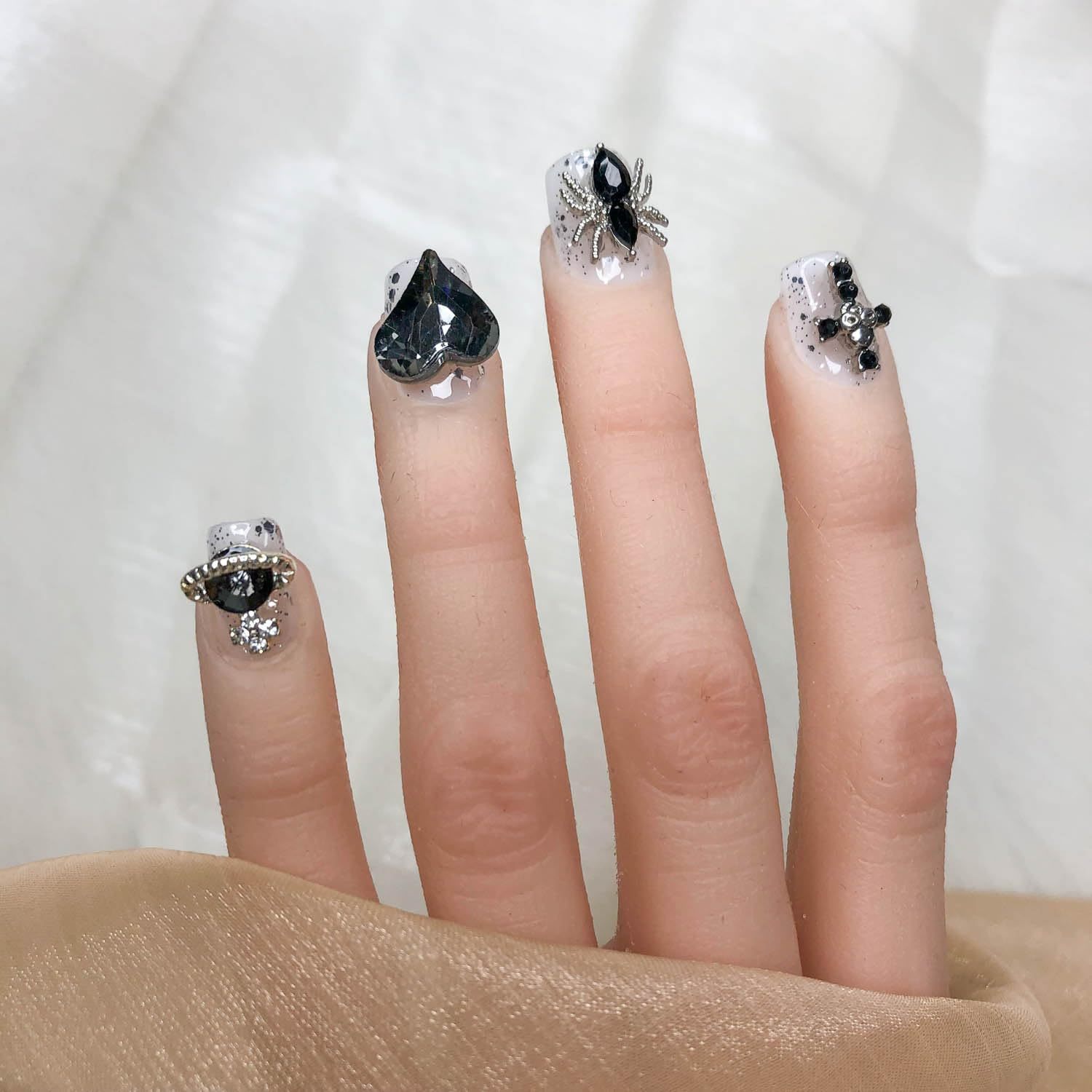 GGDDSHA Press On Nails Short, No Fade Out Fake NailsSeamless Fit Soft Gel Glue On Nails Charms For WomenHandmade Nail Art Manicure Gradient,Midnight Stardust - Image 5
