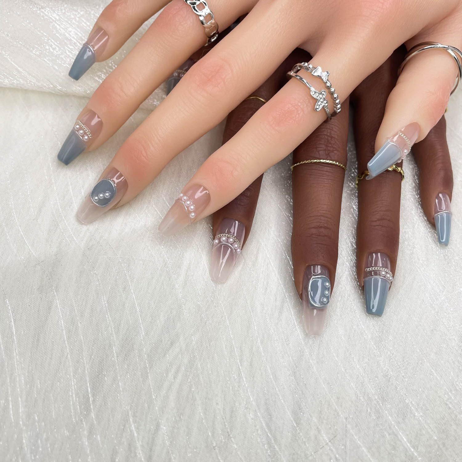 GGDDSHA Press On Nails Short, No Fade Out Fake NailsSeamless Fit Soft Gel Glue On Nails Charms For WomenHandmade Nail Art Manicure Gradient,AzureEssence - Image 3