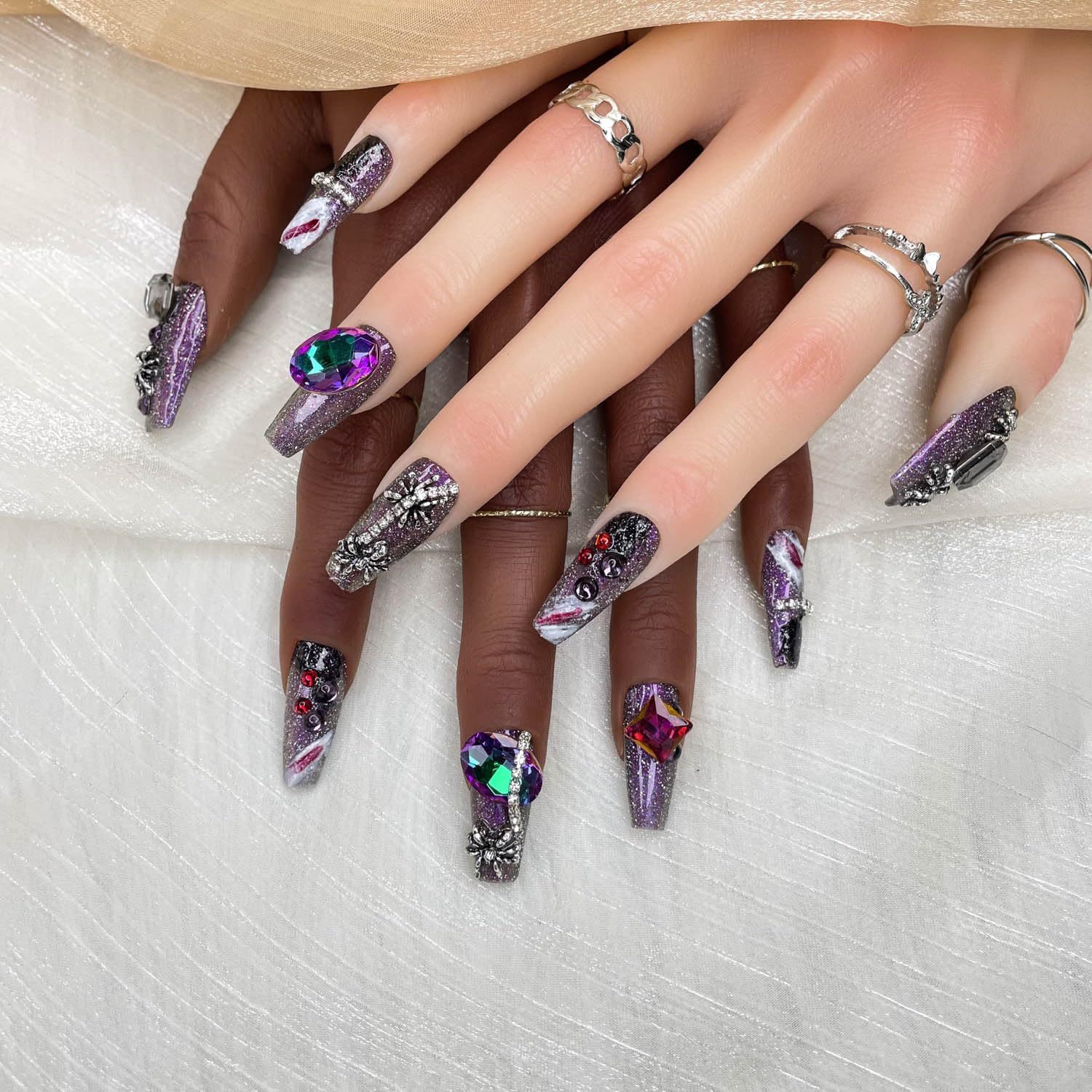 GGDDSHA Press On Nails Short, No Fade Out Fake NailsSeamless Fit Soft Gel Glue On Nails Charms For WomenHandmade Nail Art Manicure Gradient,Royal Arachnid - Image 4